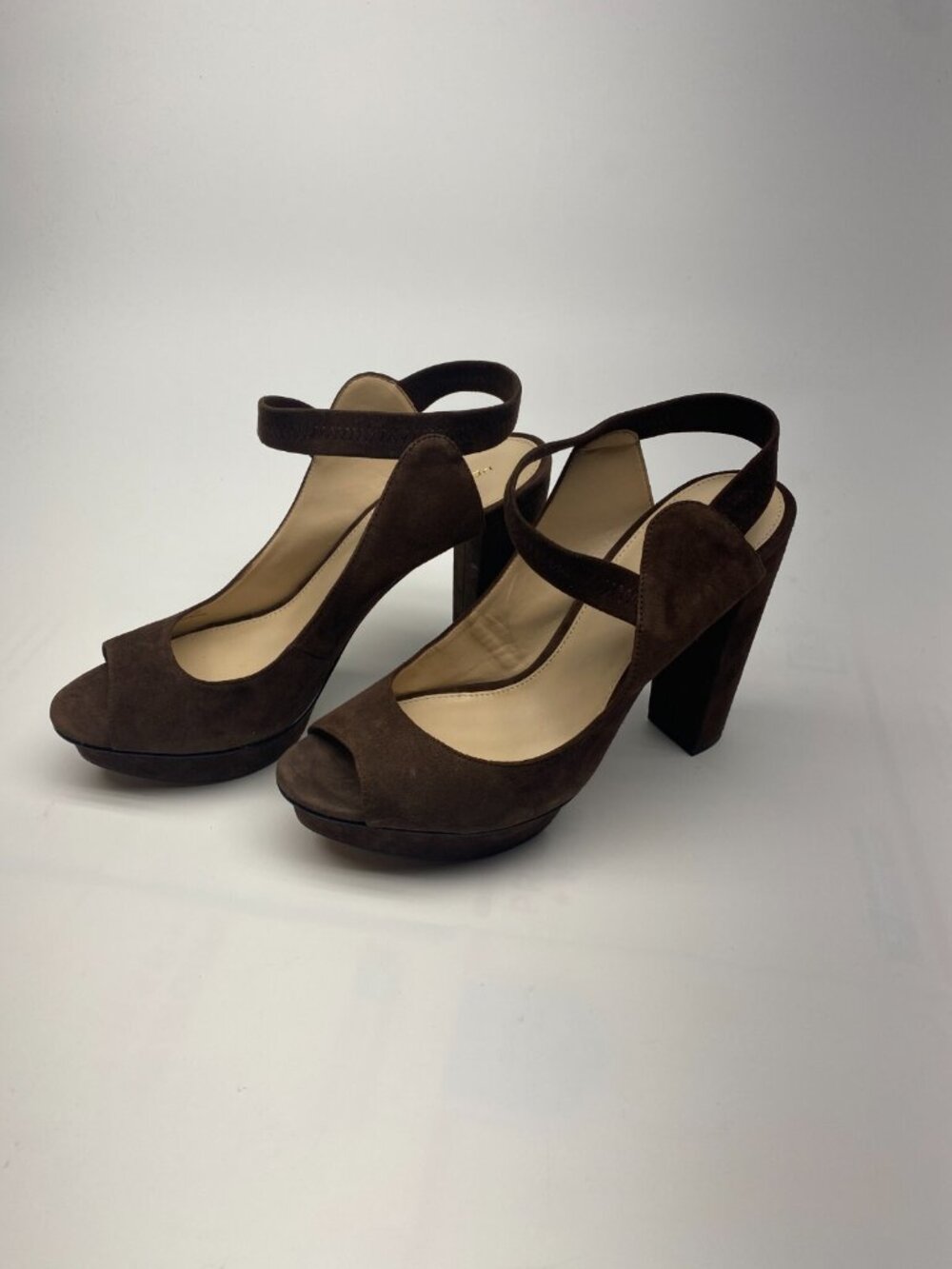Pelle Moda Womens Pacey Brown Suede Peep toe Heel Sz 11